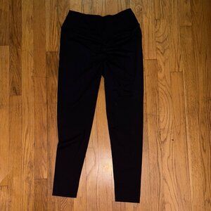 Cross Waist Butt Lifting Cropped Black Leggings